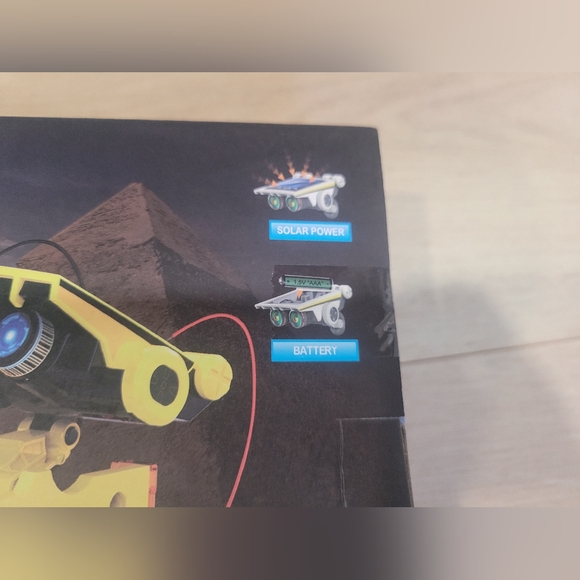 30 in 1 STEM Solar Robot kit - Picture 4 of 10